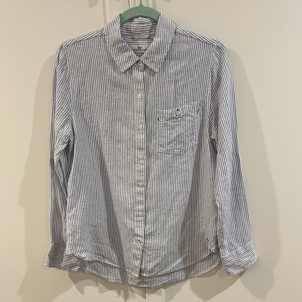 Vineyard Vines women’s White and Blue Striped Shirt